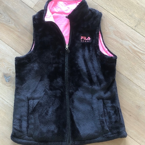 fila womens vest